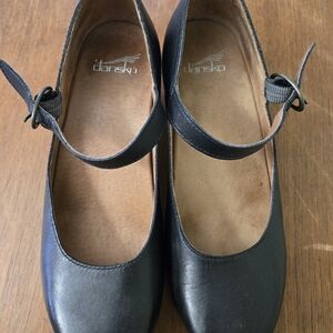 Dansko Mary Jane Size 39
